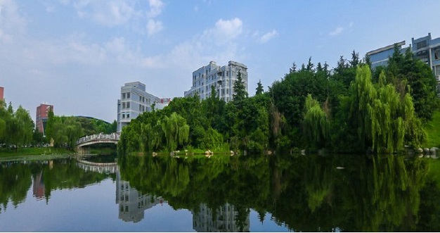 武汉工程大学成人教育学费多少钱?